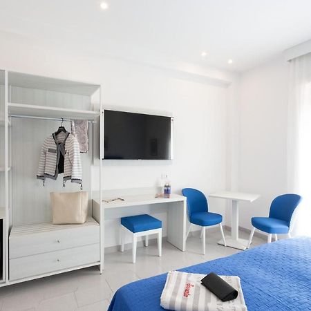 Tofani Apartment - Luminoso Con Terrazzo Panoramico Sorrento Eksteriør bilde