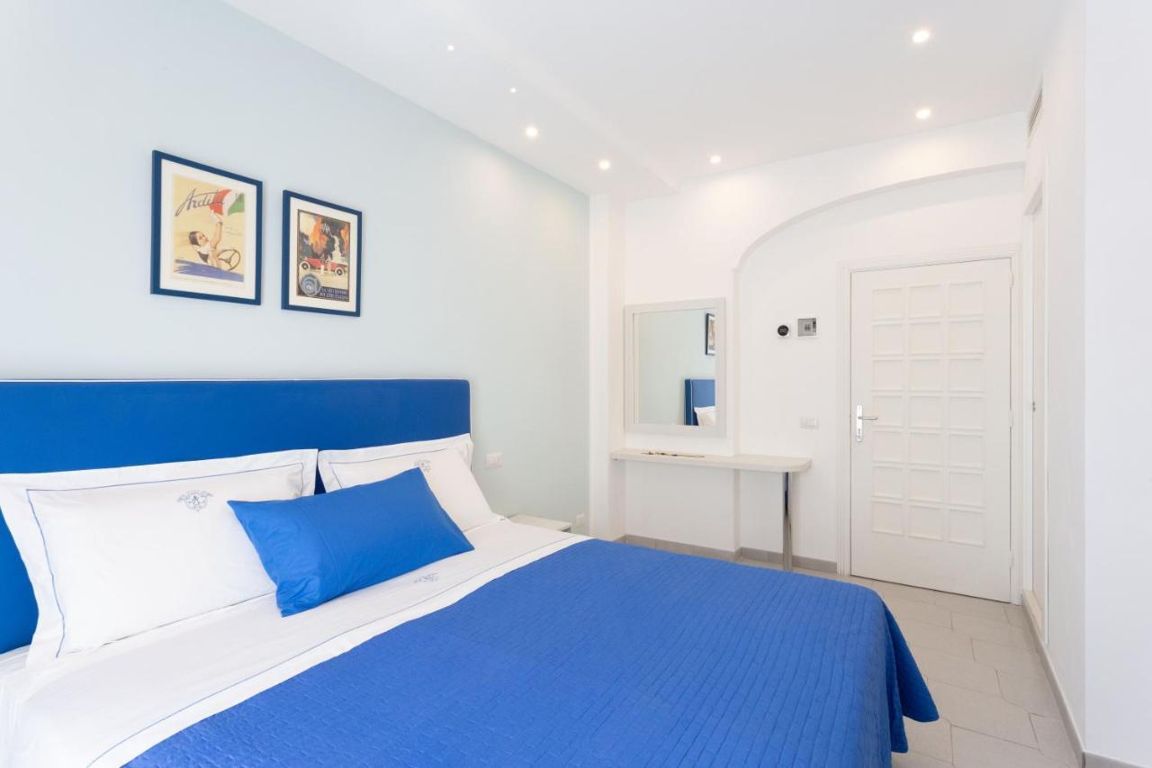 Tofani Apartment - Luminoso Con Terrazzo Panoramico Sorrento Eksteriør bilde