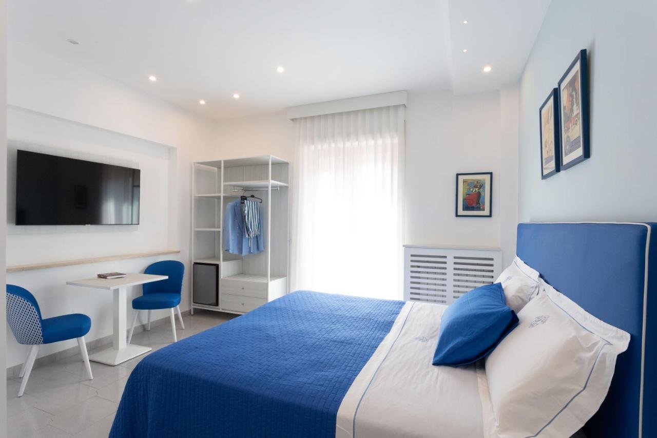Tofani Apartment - Luminoso Con Terrazzo Panoramico Sorrento Eksteriør bilde