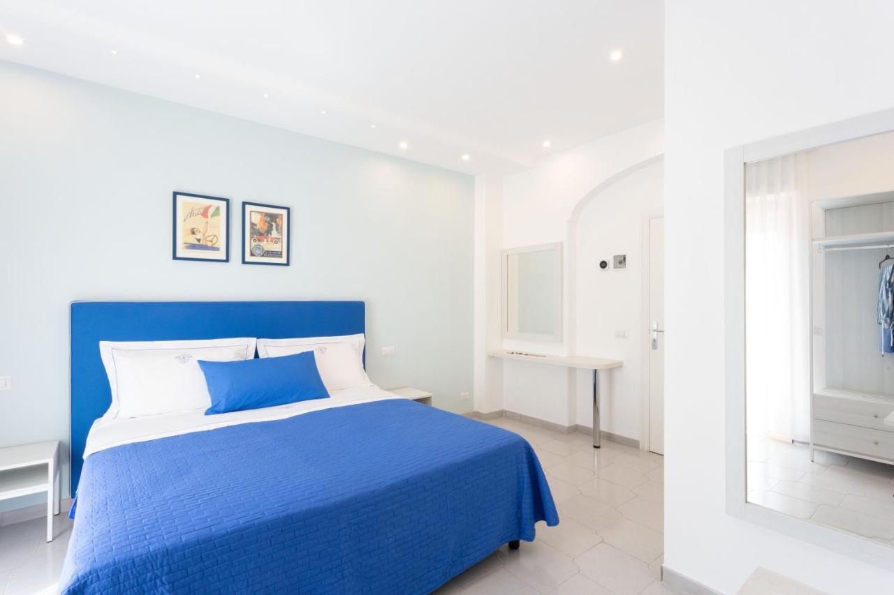 Tofani Apartment - Luminoso Con Terrazzo Panoramico Sorrento Eksteriør bilde