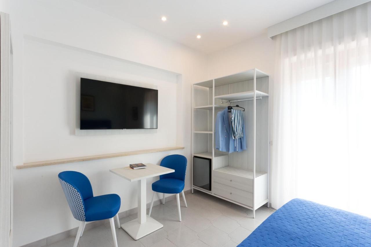 Tofani Apartment - Luminoso Con Terrazzo Panoramico Sorrento Eksteriør bilde