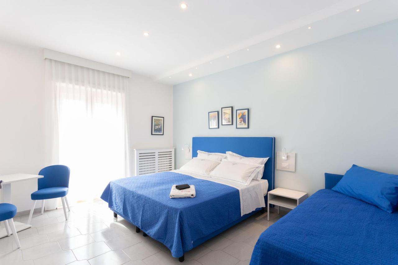 Tofani Apartment - Luminoso Con Terrazzo Panoramico Sorrento Eksteriør bilde