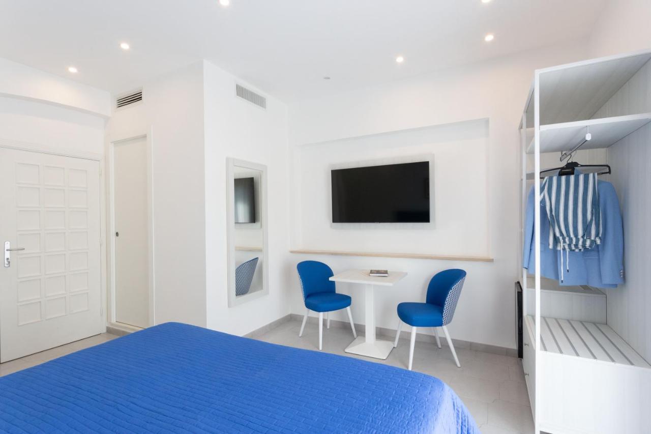 Tofani Apartment - Luminoso Con Terrazzo Panoramico Sorrento Eksteriør bilde
