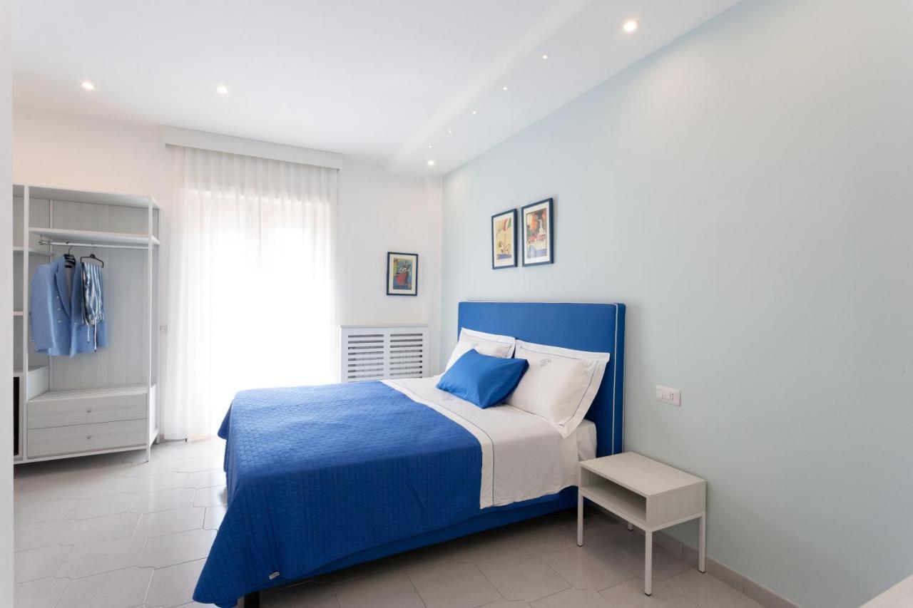 Tofani Apartment - Luminoso Con Terrazzo Panoramico Sorrento Eksteriør bilde